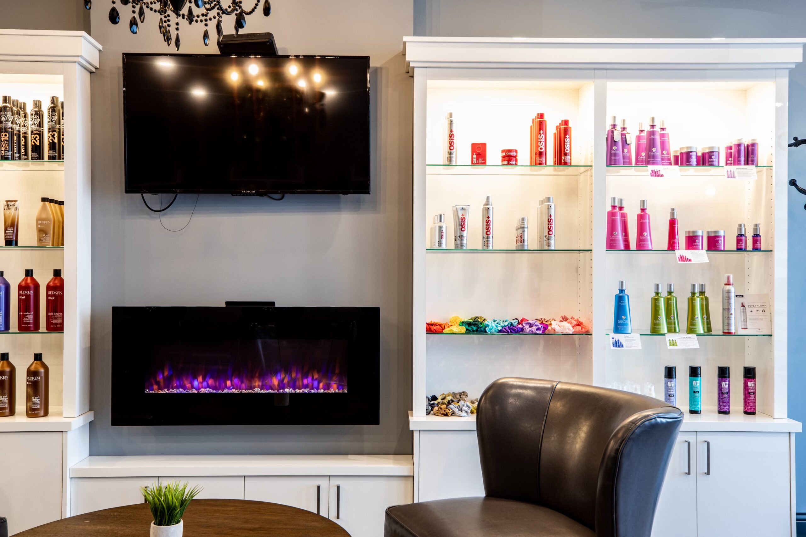 Twisted Hair Salon InAwe Interiors Inc.